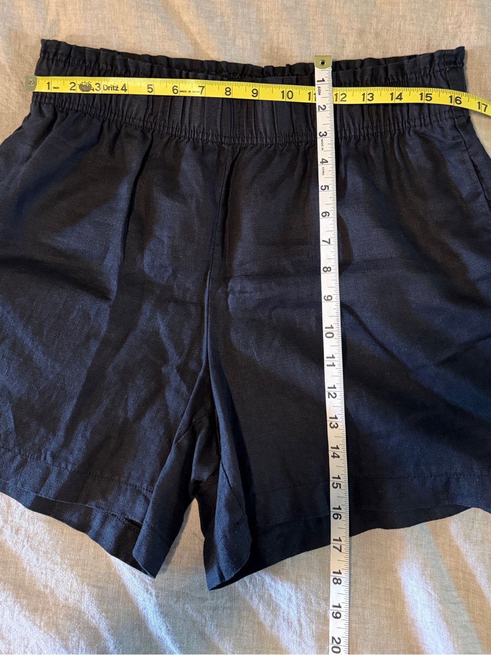 Quince Black Linen Shorts - Picture 5 of 7